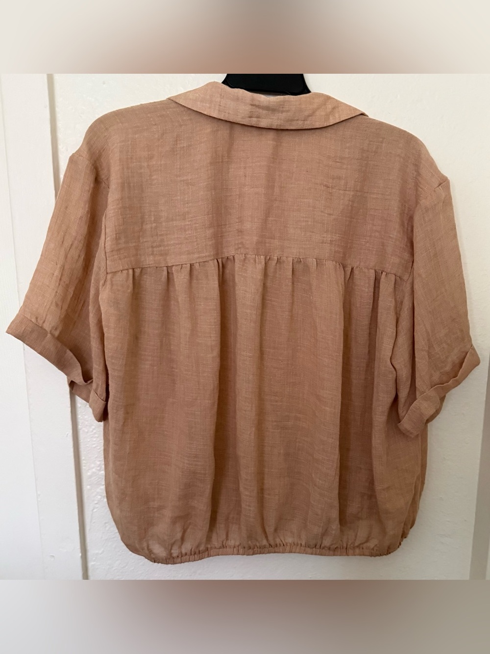 Lily Star Women's Brown Shirt. Size 1X Neck V with an elastic band at the bottom - Picture 2 of 10